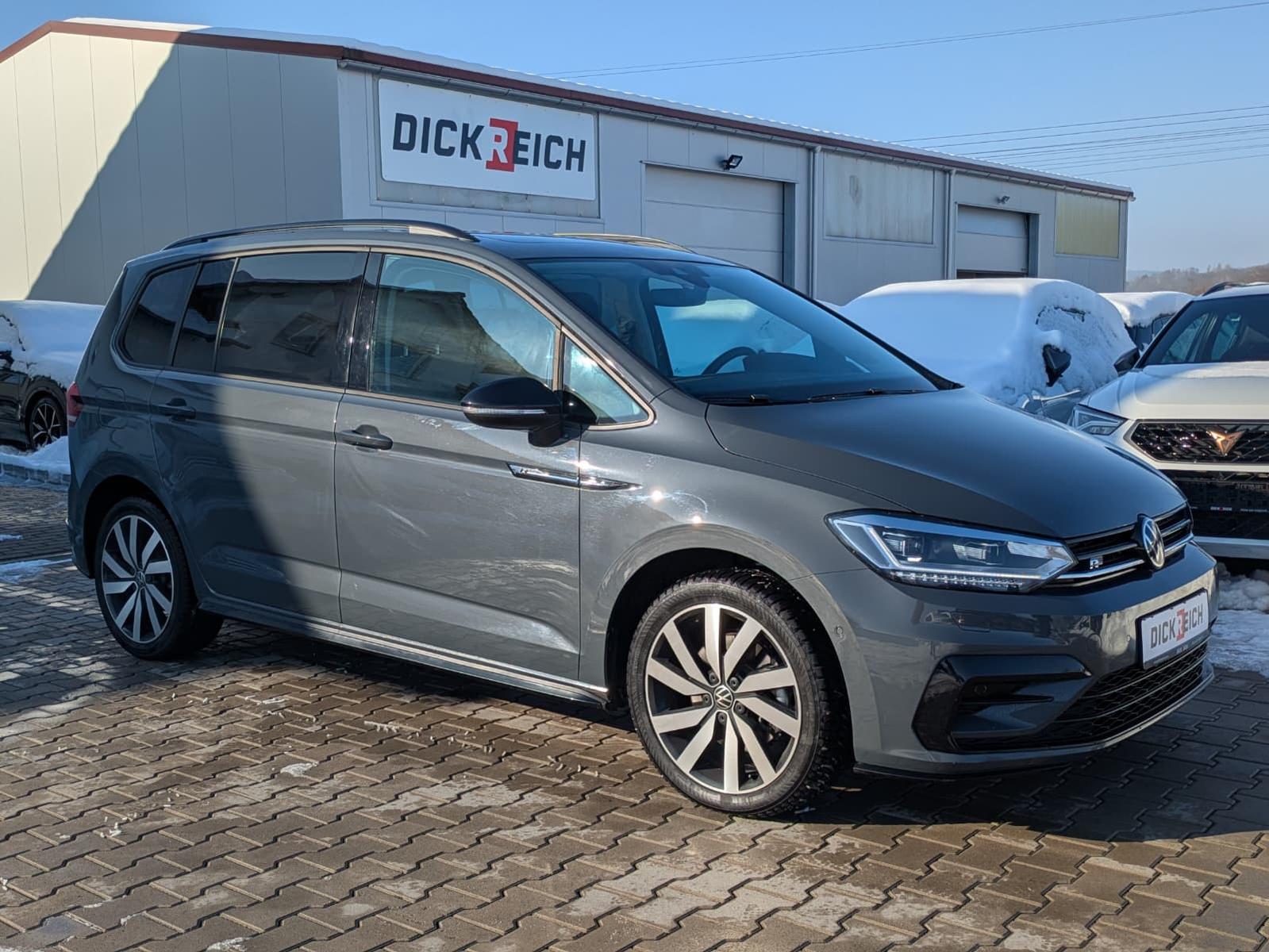 Volkswagen Touran DSG Highline IQ.Drive R-Line