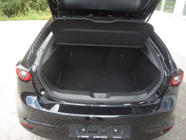 Mazda 3 G140 Centre-Line mit Design Pack