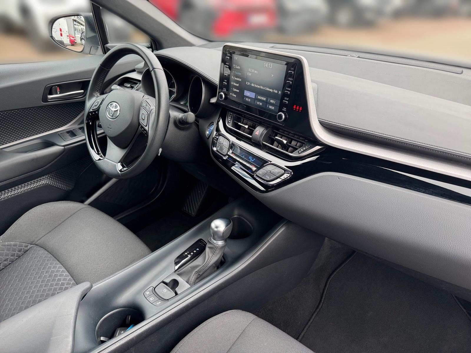 Toyota C-HR Business