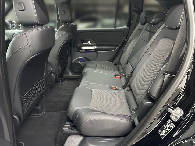 Mercedes-Benz GLB 220 4MATIC GLB 220 d