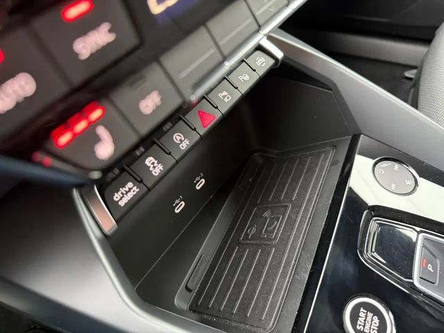 Audi A3 30 TFSI Sedan