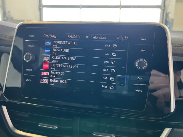 Volkswagen T-Roc 1.5 TSI DSG R-Line