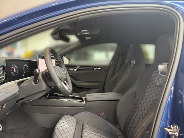 Volkswagen Passat DSG R-Line eHybrid