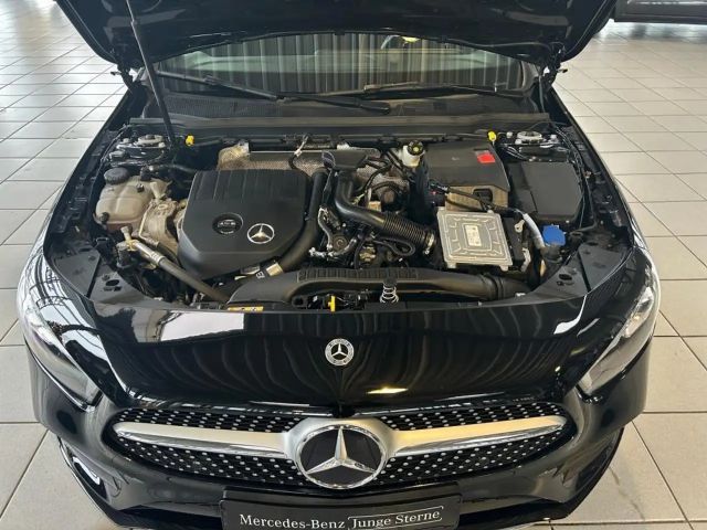 Mercedes-Benz A 200 AMG Line