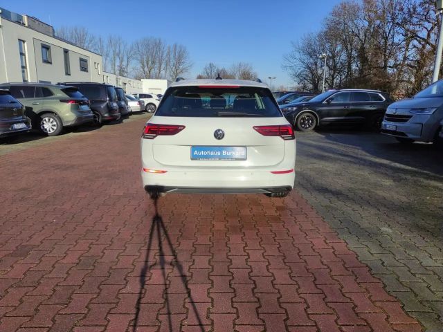 Volkswagen Golf Life