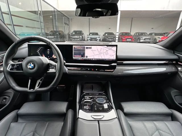 BMW 540 540d M-Sport Touring xDrive