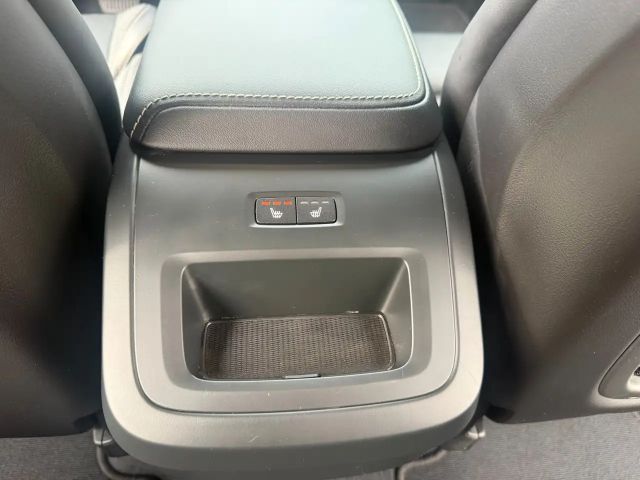 Volvo XC60 AWD Dark Plus