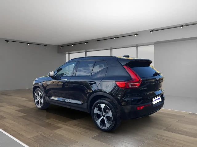 Volvo XC40 Dark Plus