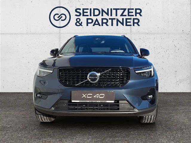 Volvo XC40 Dark Plus