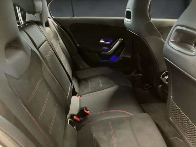 Mercedes-Benz A 200 AMG Line