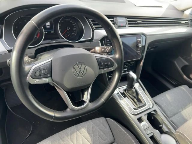 Volkswagen Passat 1.5 TSI Business DSG Variant