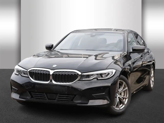 BMW 330 330i Advantage pakket Sedan xDrive