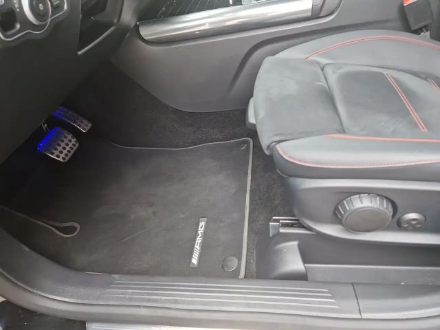 Mercedes-Benz GLA 180 AMG Line