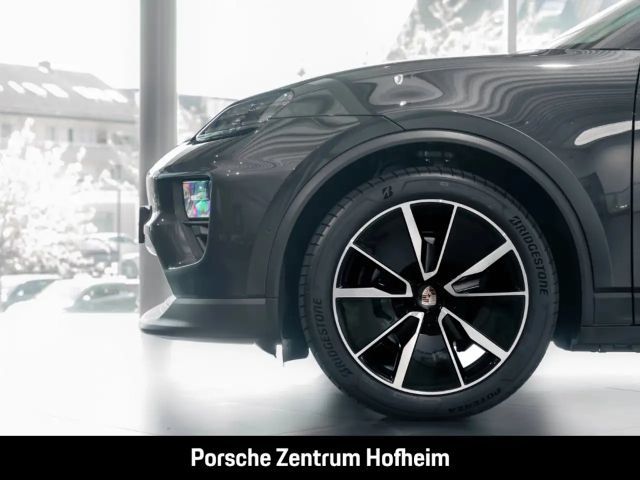 Porsche Macan 4