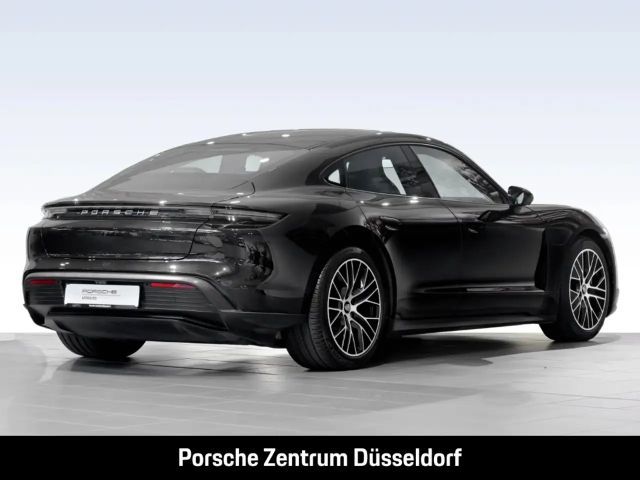 Porsche Taycan Surround-View 20-Zoll Abstandstempomat