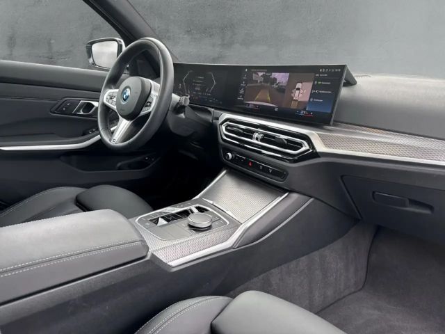 BMW 330 330e M-Sport Touring