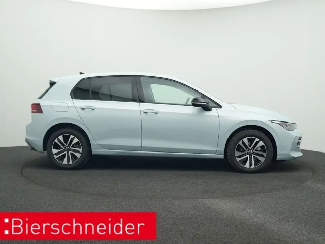 Volkswagen Golf 1.5 eTSI DSG