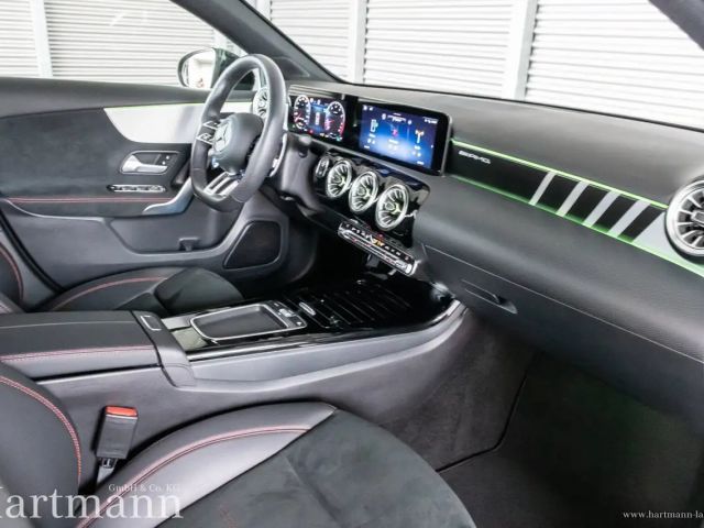 Mercedes-Benz A 35 AMG 4MATIC AMG Line