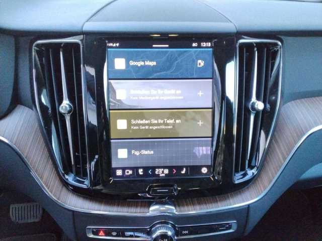 Volvo XC60 Dark Plus