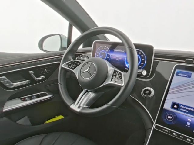 Mercedes-Benz EQE 300 Business Line Sedan