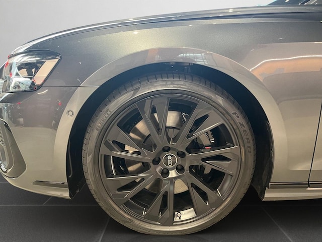 Audi S8 Quattro