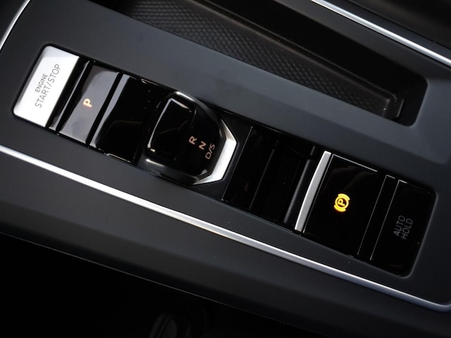 Volkswagen Golf 1.5 TSI Life eHybrid