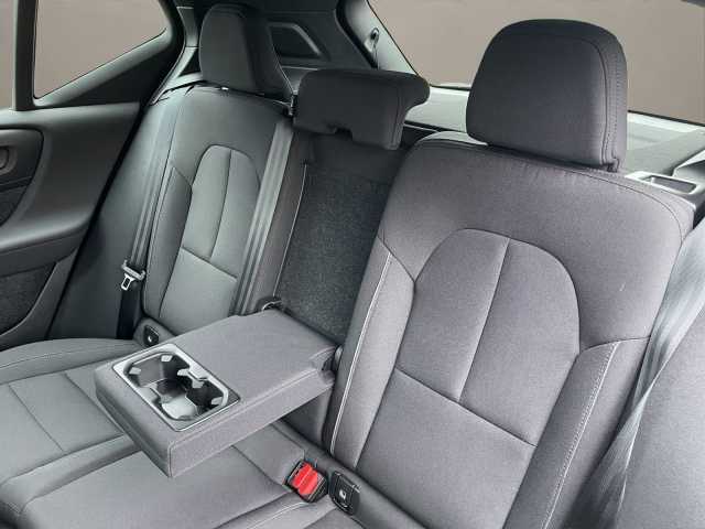 Volvo XC40 Core Recharge