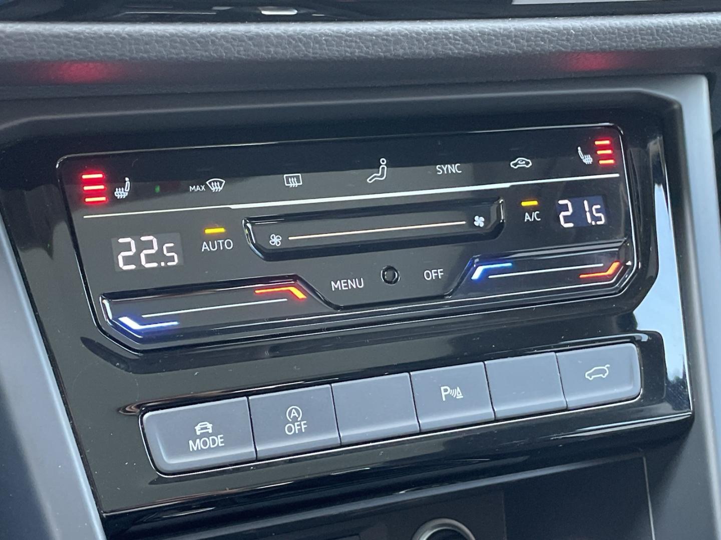 Volkswagen Touran 1.5 TSI DSG R-Line