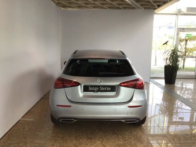 Mercedes-Benz A 180 Progressive