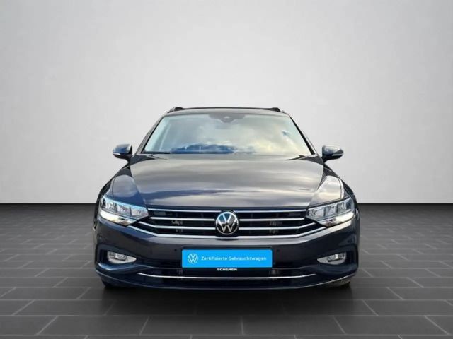 Volkswagen Passat 1.5 TSI Business DSG Variant