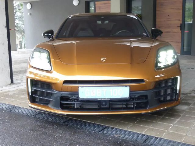 Porsche Panamera 4 E-Hybrid Turbo