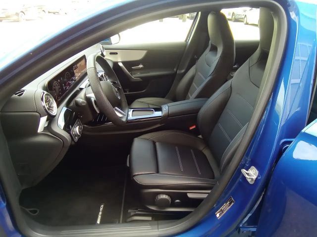 Mercedes-Benz A 180 AMG Line Hatchback