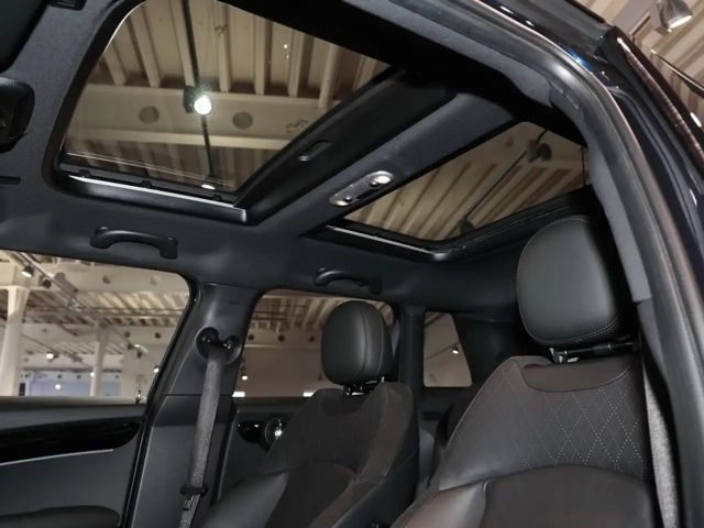 MINI Cooper 5 Tür. JCW Pano.DrivAss LED 17Zoll