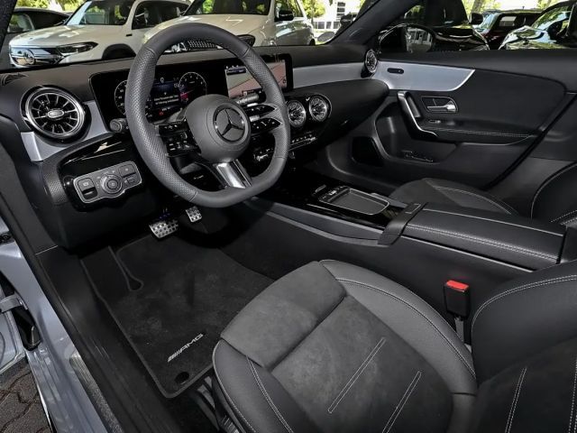 Mercedes-Benz A 200 AMG Line