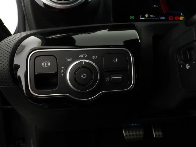 Mercedes-Benz A 200 AMG Line