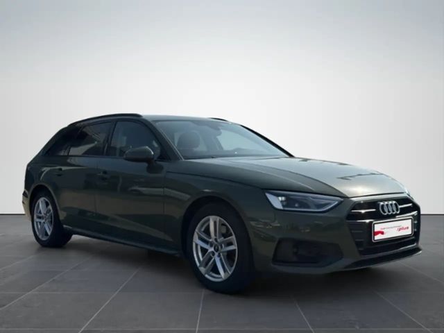 Audi A4 30 TDI Avant