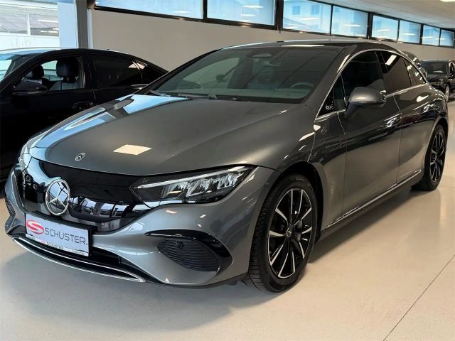 Mercedes-Benz EQE 300 Sedan