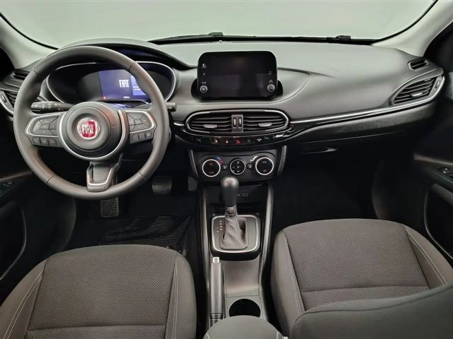 Fiat Tipo climatisation auto / CarPlay