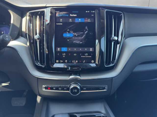 Volvo XC60 Dark Plus