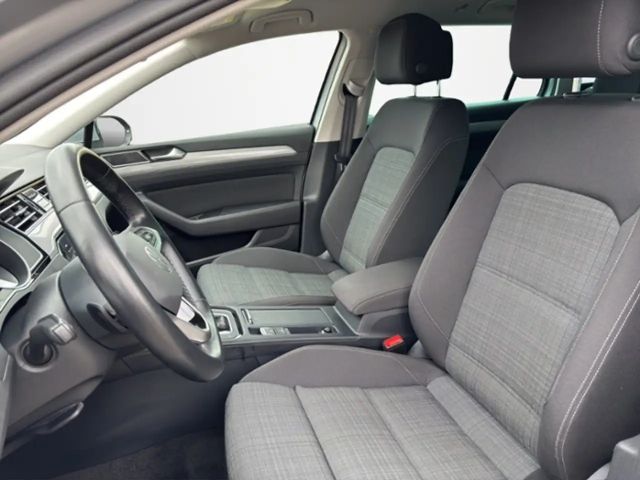 Volkswagen Passat Business Variant