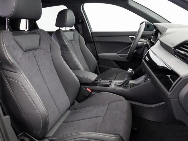 Audi Q3 35 TFSI S-Tronic