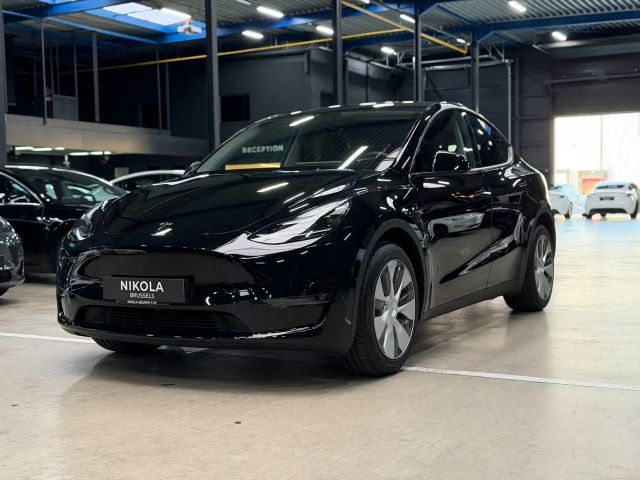 Tesla Model Y AWD Long Range