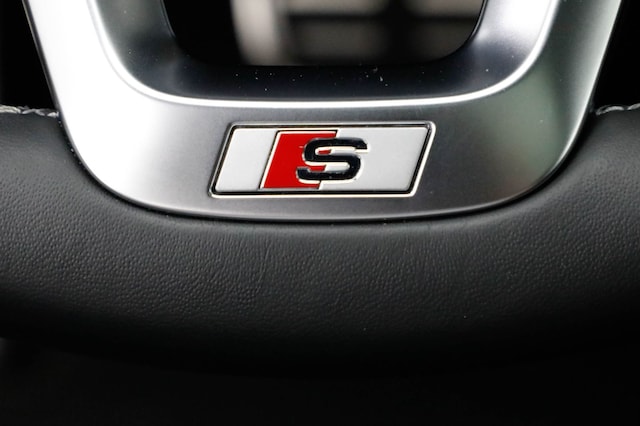 Audi S4 Avant Quattro