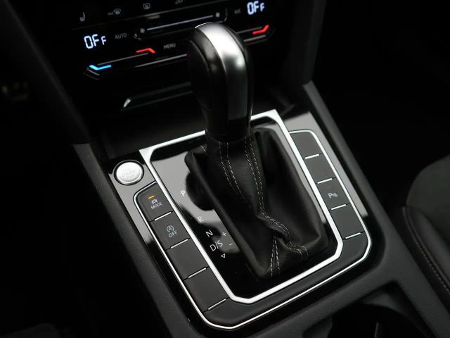 Volkswagen Arteon IQ.Drive R-Line