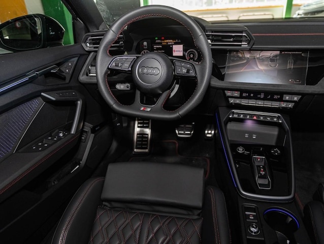 Audi A3 35 TDI S-Line S-Tronic Sedan