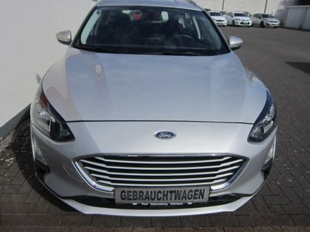 Ford Focus Cool & Connect Wagon