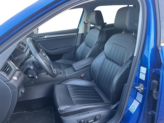 Skoda Superb 2.0 TDI Combi Style Style