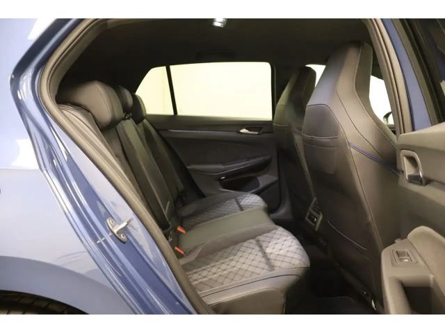 Volkswagen Golf 2.0 TDI DSG Golf VIII R-Line