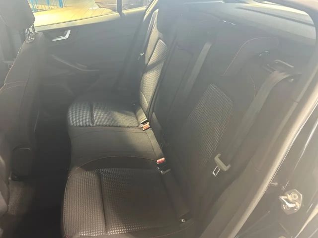 Ford Focus EcoBoost ST Line