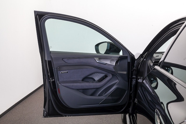 Audi A6 e-tron Quattro